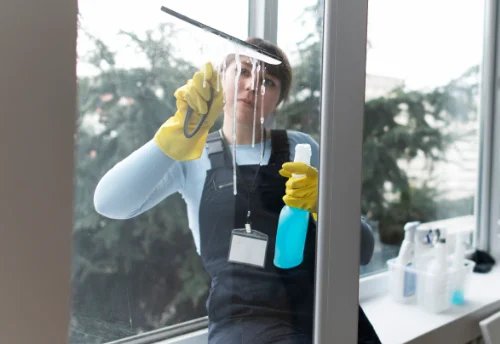 Nettoyage de vitres intérieures et extérieures au Poislay